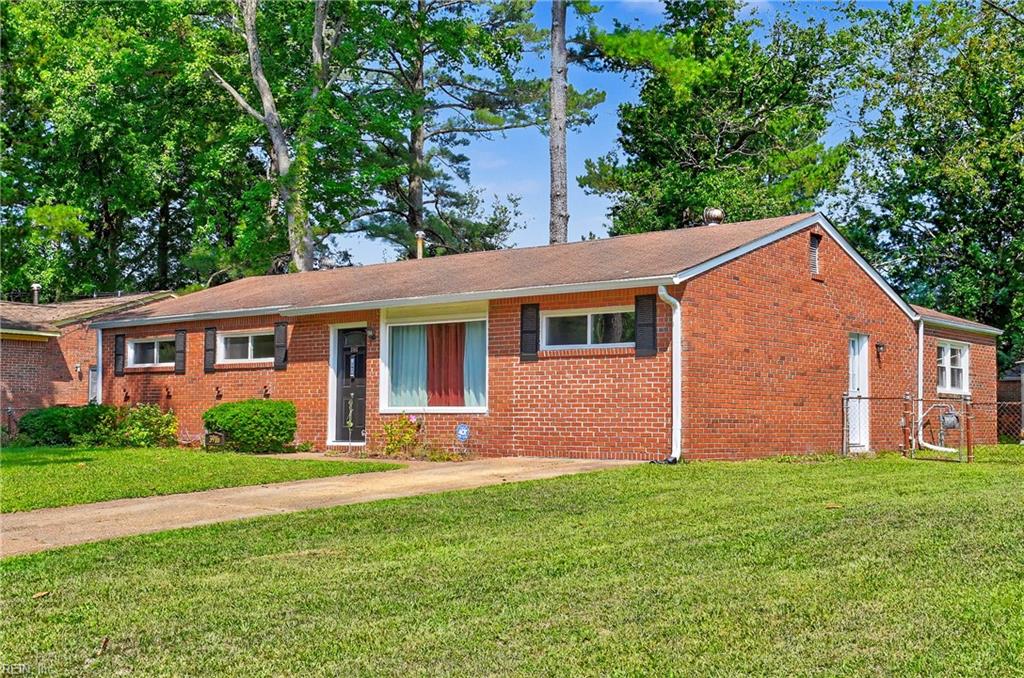 Photo of 3916 Port Road, Chesapeake, VA 23321 (MLS # 10641627)