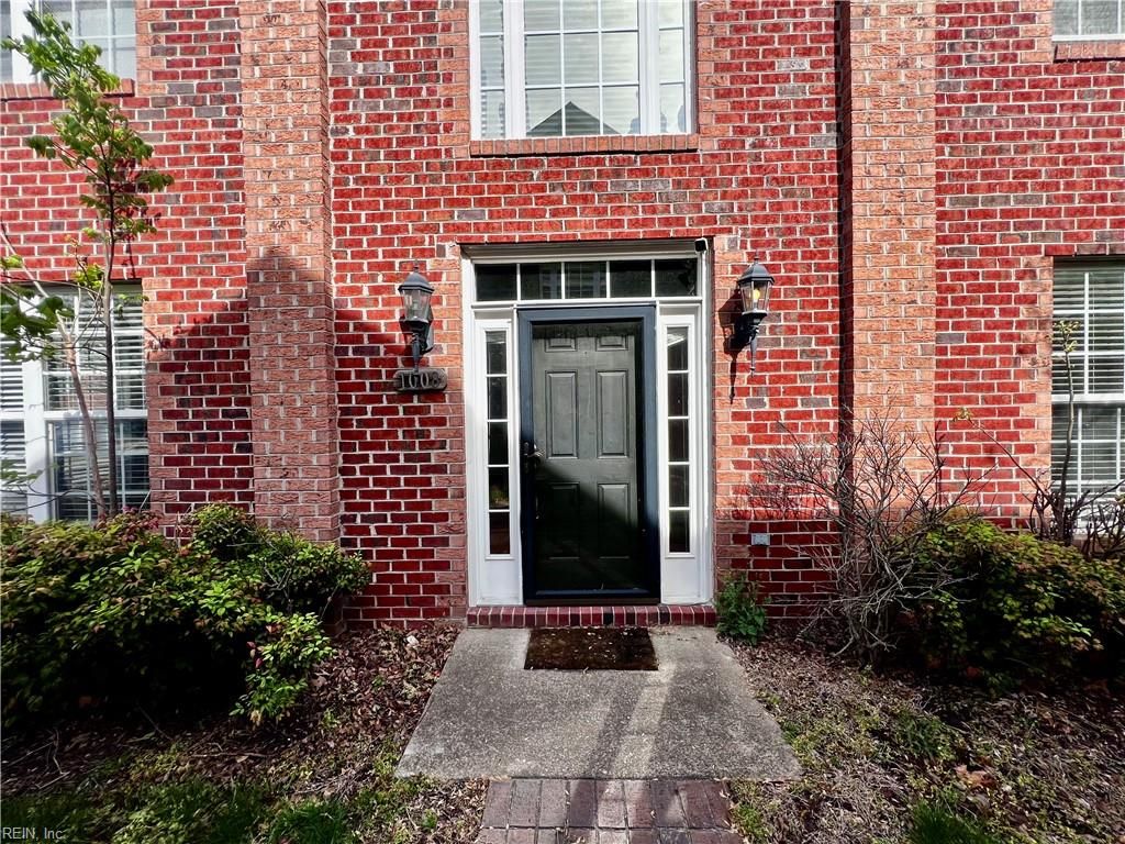 Photo of 1008 Skiffs Landing Lane, Suffolk, VA 23435 (MLS # 10628418)