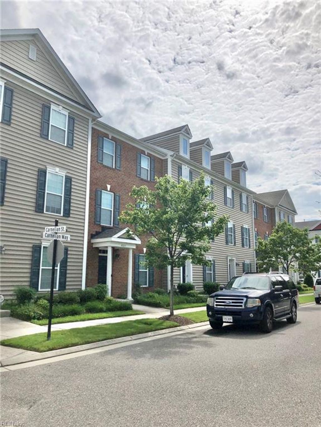 Photo of 4805 Carnelian Way, Virginia Beach, VA 23462 (MLS # 10636298)
