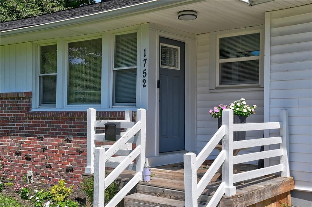 Photo of 1752 Garden Drive, Virginia Beach, VA 23454 (MLS # 10646734)