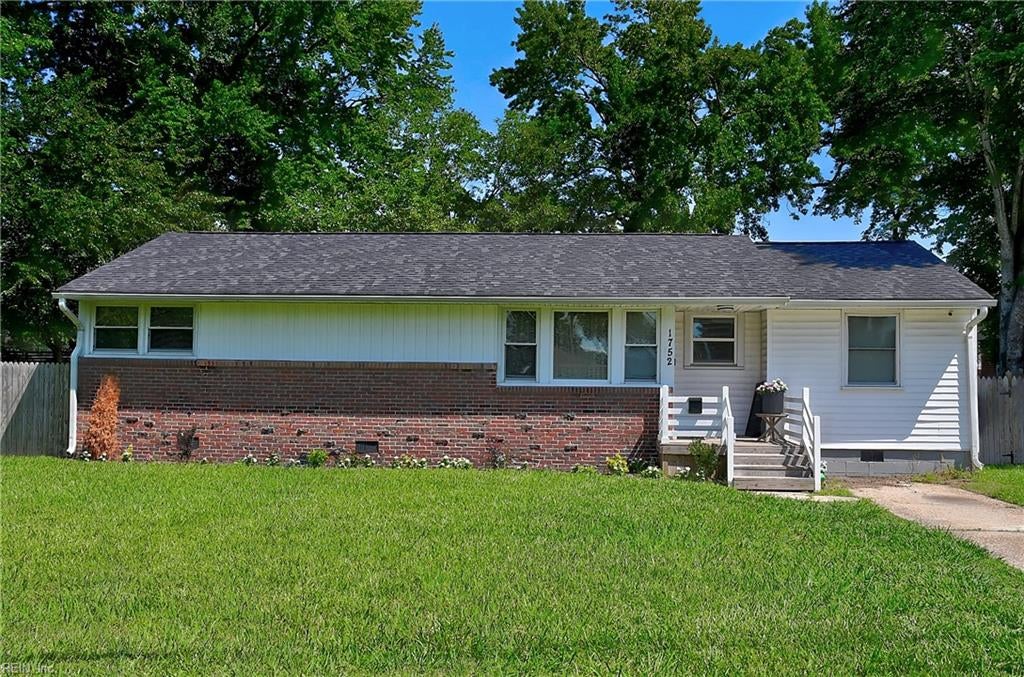 Photo of 1752 Garden Drive, Virginia Beach, VA 23454 (MLS # 10646734)