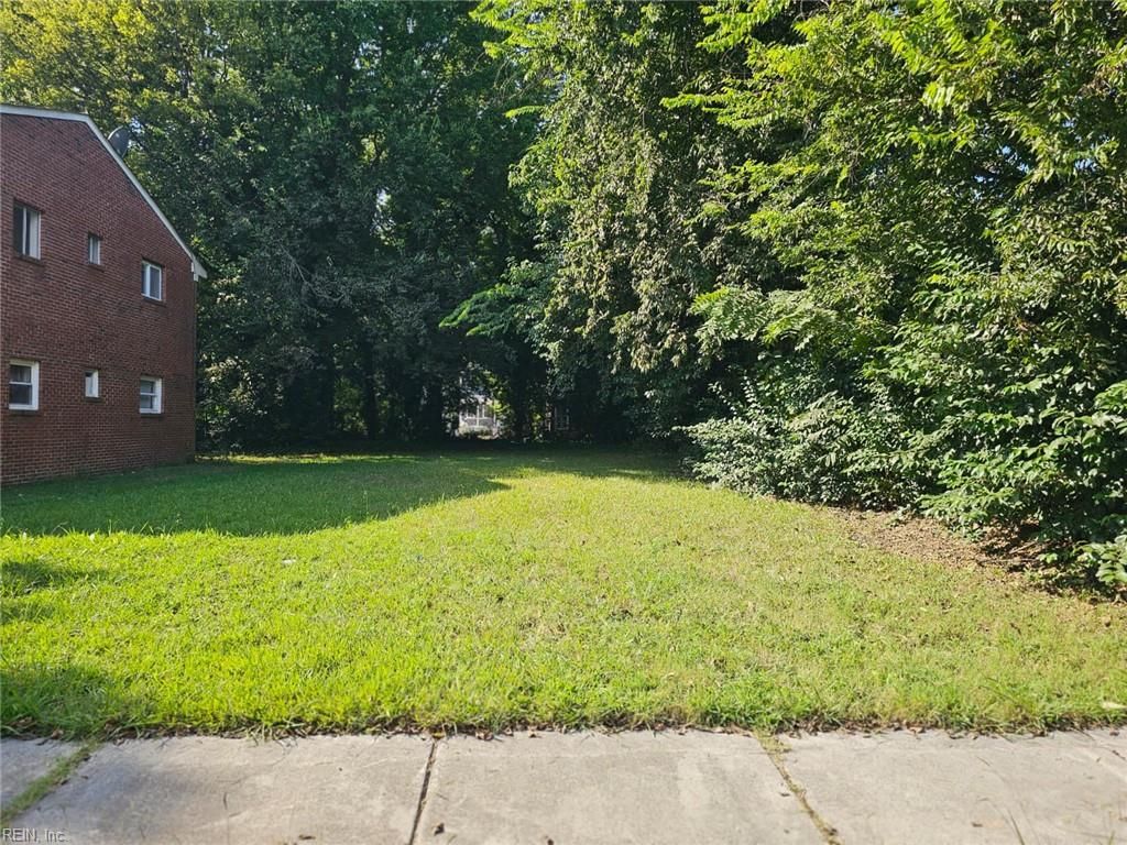 Photo of 1827 Carswell Street, Norfolk, VA 23504 (MLS # 10607753)