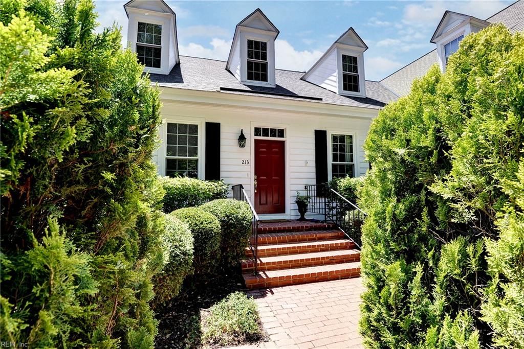 Photo of 213 Dogleg Drive, Williamsburg, VA 23188 (MLS # 10635259)