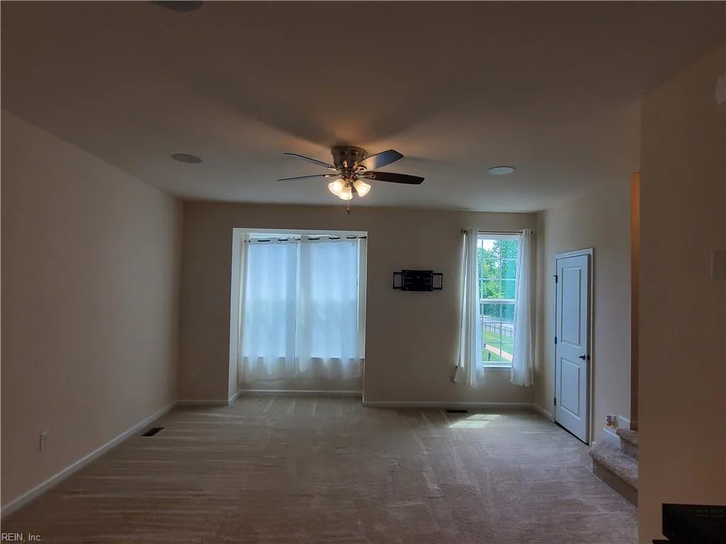 Suffolk, Virginia 23434, United States, 4 Bedrooms Bedrooms, ,4 BathroomsBathrooms,Residential,Active,123561