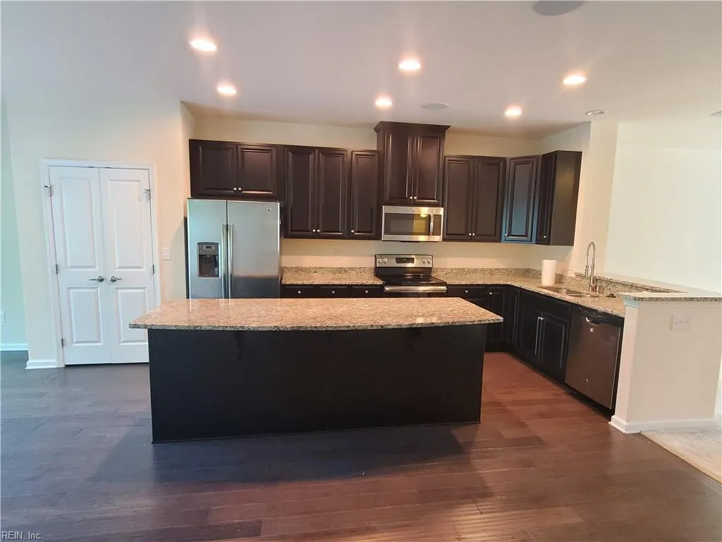 Suffolk, Virginia 23434, United States, 4 Bedrooms Bedrooms, ,4 BathroomsBathrooms,Residential,Active,123561