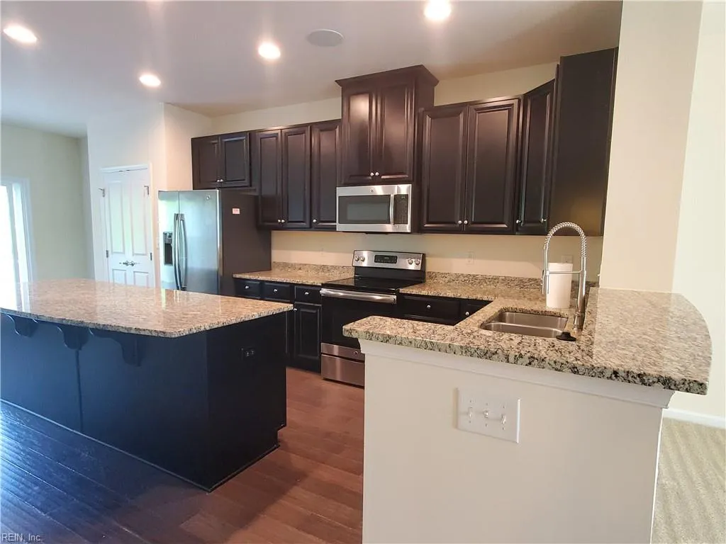 Suffolk, Virginia 23434, United States, 4 Bedrooms Bedrooms, ,4 BathroomsBathrooms,Residential,Active,123561