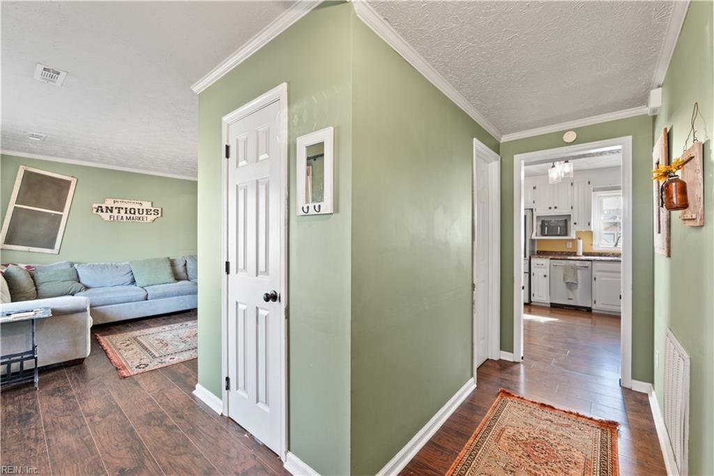 Photo of 41 Sanlun Lakes Drive, Hampton, VA 23666 (MLS # 10624639)