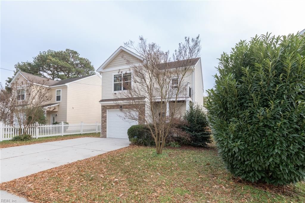 Photo of 219 Lenox Avenue, Norfolk, VA 23503 (MLS # 10624423)