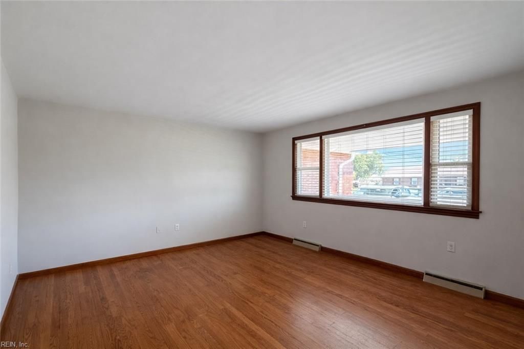 Photo of 580 Etheridge Rd Road, Chesapeake, VA 23322 (MLS # 10629550)