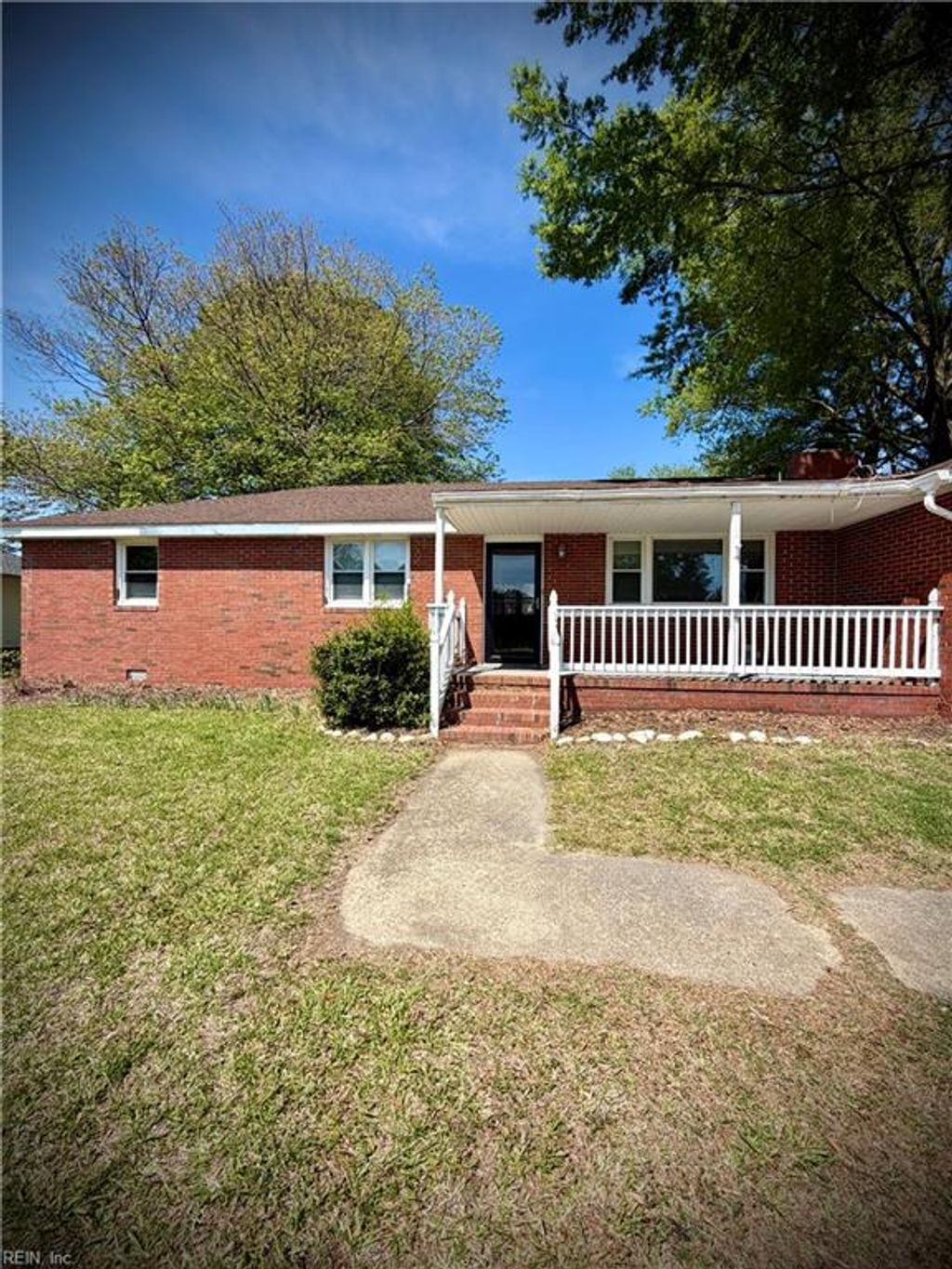 Photo of 580 Etheridge Rd Road, Chesapeake, VA 23322 (MLS # 10629550)