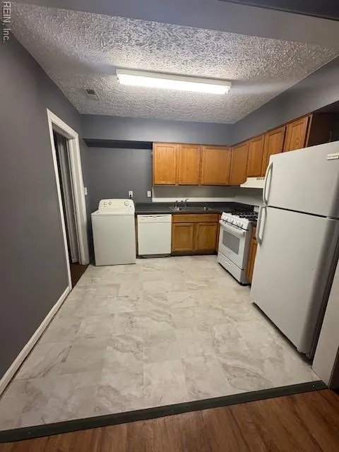 Norfolk, Virginia 23508, United States, 4 Bedrooms Bedrooms, ,1 BathroomBathrooms,Residential,Active,126142