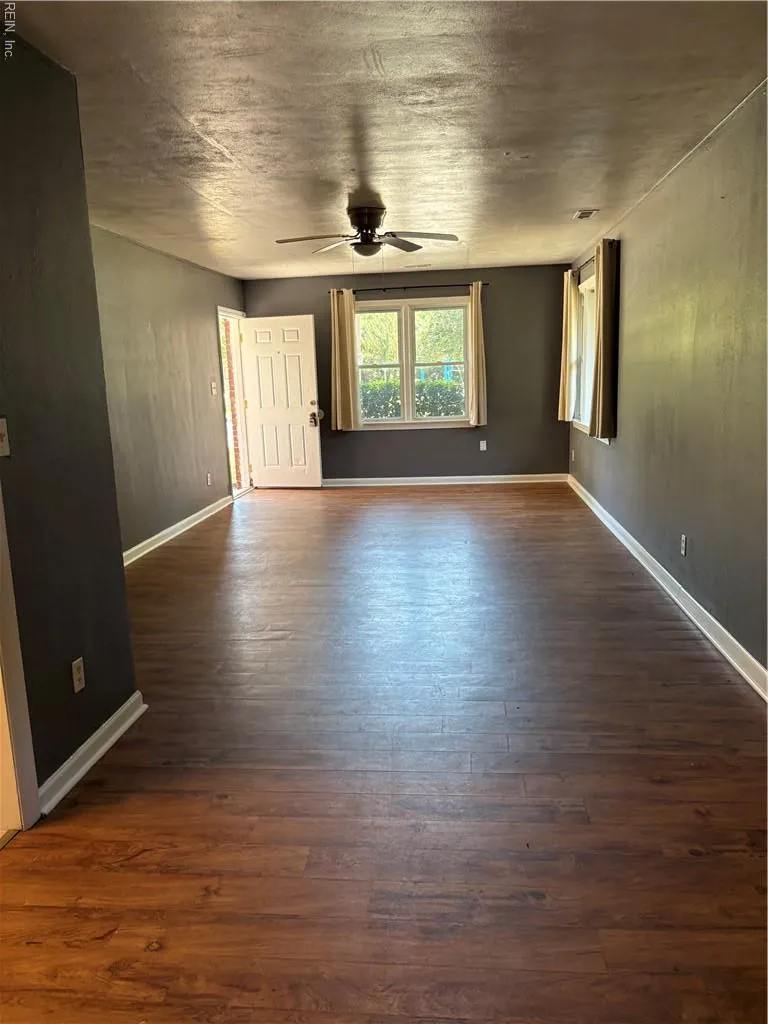 Norfolk, Virginia 23508, United States, 4 Bedrooms Bedrooms, ,1 BathroomBathrooms,Residential,Active,126142