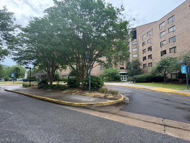 Norfolk, Virginia 23508, United States, 4 Bedrooms Bedrooms, ,1 BathroomBathrooms,Residential,Active,126142