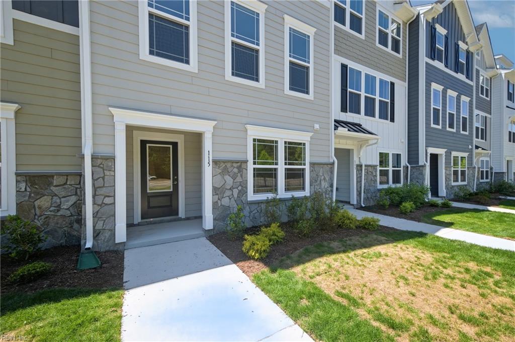 Photo of 9 Bracewell Lane, Yorktown, VA 23692 (MLS # 10639443)