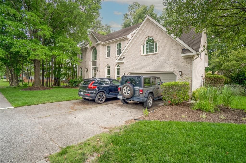 Photo of 821 Loch Island Drive, Chesapeake, VA 23320 (MLS # 10614731)