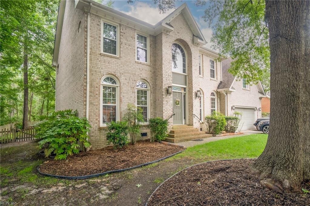 Photo of 821 Loch Island Drive, Chesapeake, VA 23320 (MLS # 10614731)