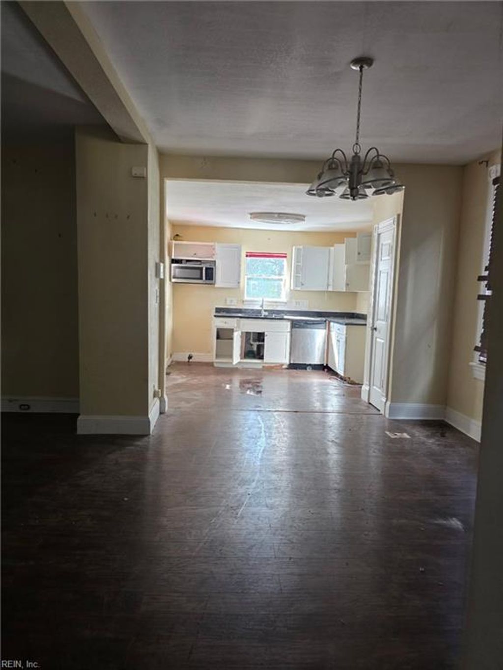 Photo of 66 Elm Avenue, Portsmouth, VA 23704 (MLS # 10624411)