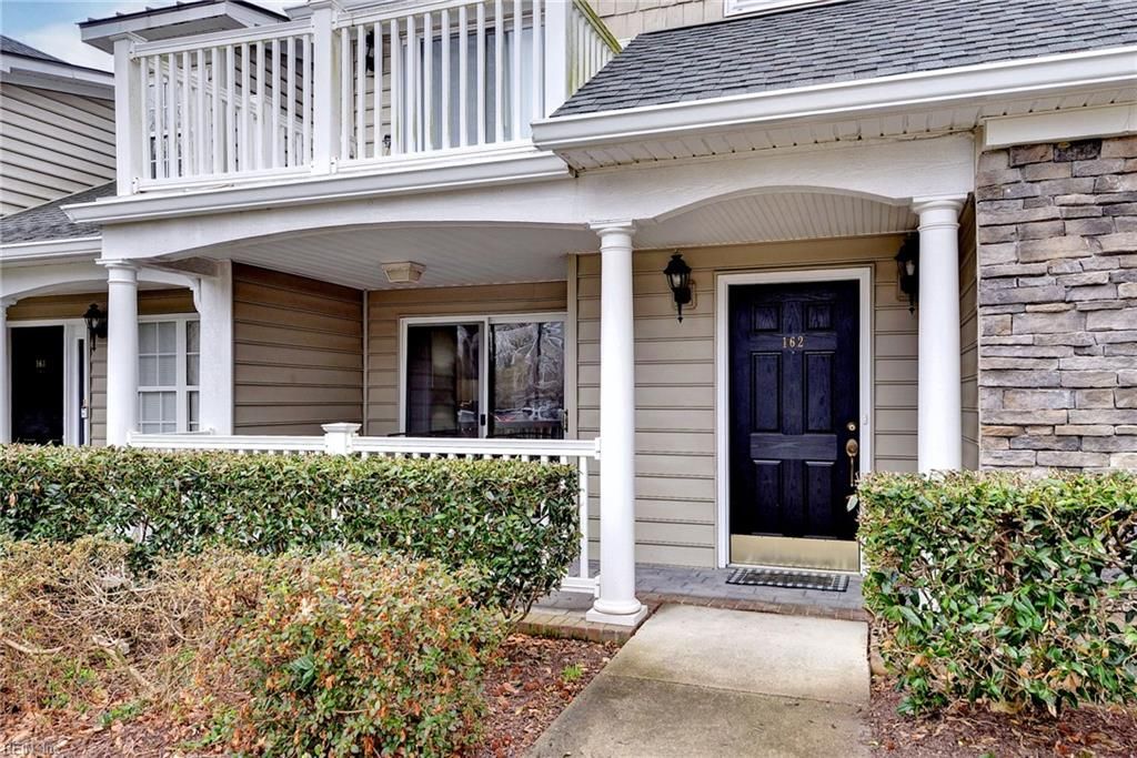 Photo of 162 Cutspring Arch, Williamsburg, VA 23185 (MLS # 10624735)