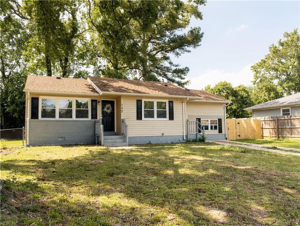 Photo of 749 Holladay Lane, Virginia Beach, VA 23455 (MLS # 10625389)