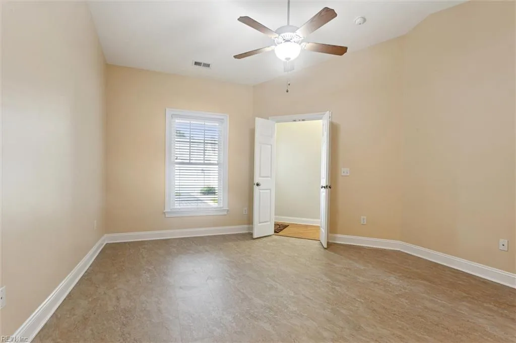 Hayes, Virginia 23072, United States, 3 Bedrooms Bedrooms, ,3 BathroomsBathrooms,Residential,Active,150688