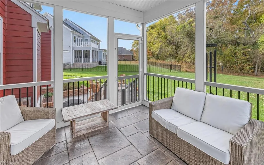 Carrollton, Virginia 23314, United States, 4 Bedrooms Bedrooms, ,4 BathroomsBathrooms,Residential,Active,34427