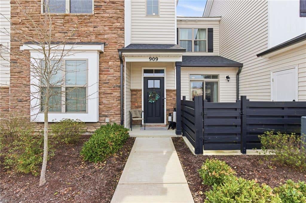 Photo of 909 Kathy Ann Way, Carrollton, VA 23314 (MLS # 10645976)