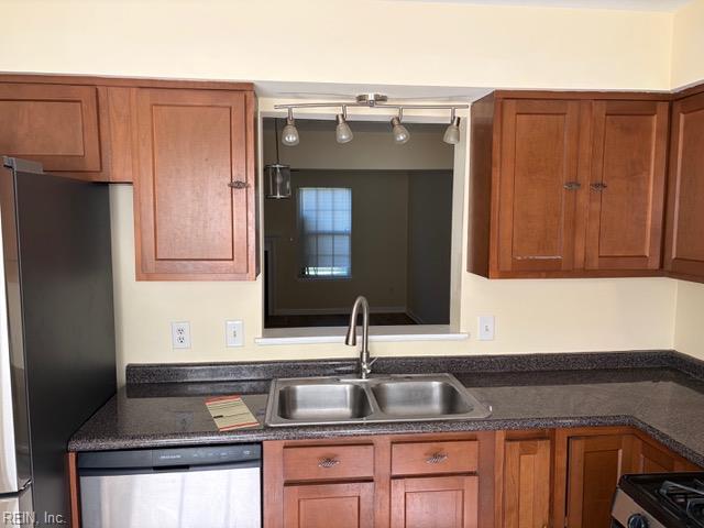 Photo of 15 Overbrooke Place, Hampton, VA 23669 (MLS # 10653712)