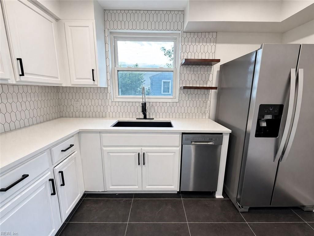 Photo of 127 Mapleshade Avenue, Norfolk, VA 23505 (MLS # 10633225)