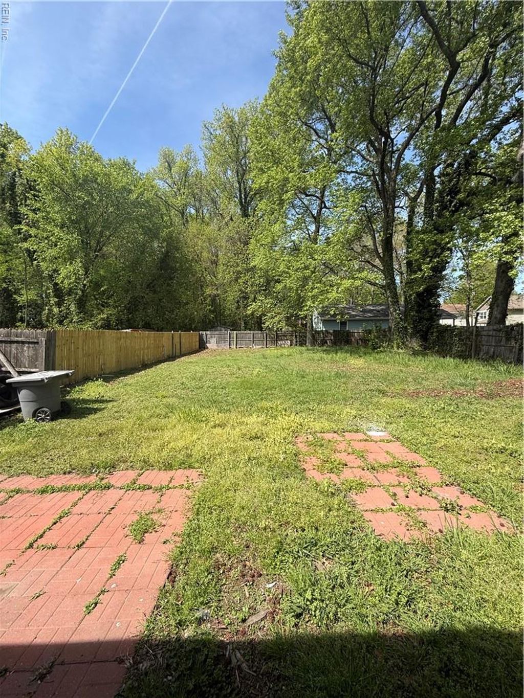 Photo of 535 Greenbriar Avenue, Hampton, VA 23669 (MLS # 10629167)