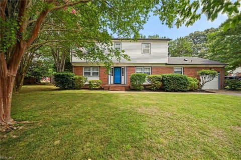 Photo of 740 Yorkshire Drive, Virginia Beach, VA 23452 (MLS # 10645370)