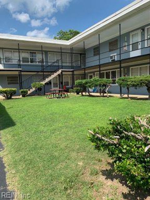 Photo of 1704 Kingston Avenue #2, Norfolk, VA 23503 (MLS # 10625747)