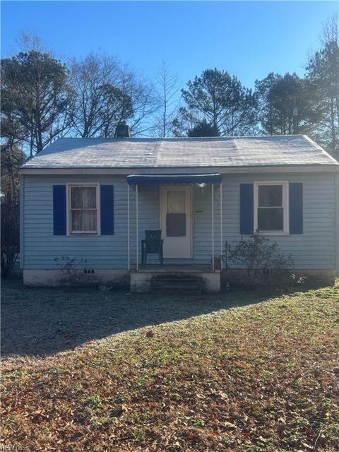 Photo of 20509 Thomas Woods Trail, Isle Of Wight, VA 23397 (MLS # 10594029)