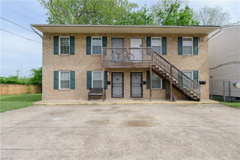 Photo of 834 C Avenue, Norfolk, VA 23504 (MLS # 10644438)