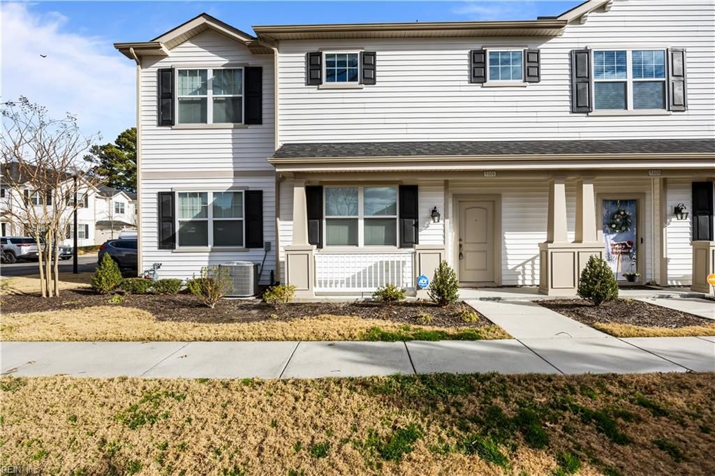 Photo of 5101 Cora Anne Lane, Virginia Beach, VA 23455 (MLS # 10616831)