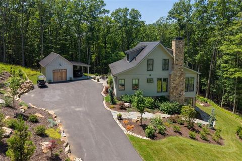 Photo of 113 Shepherds Trail, Hot Springs, VA 24445 (MLS # 10640641)