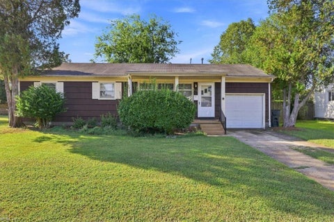 Photo for 1819 Lightwood LN
