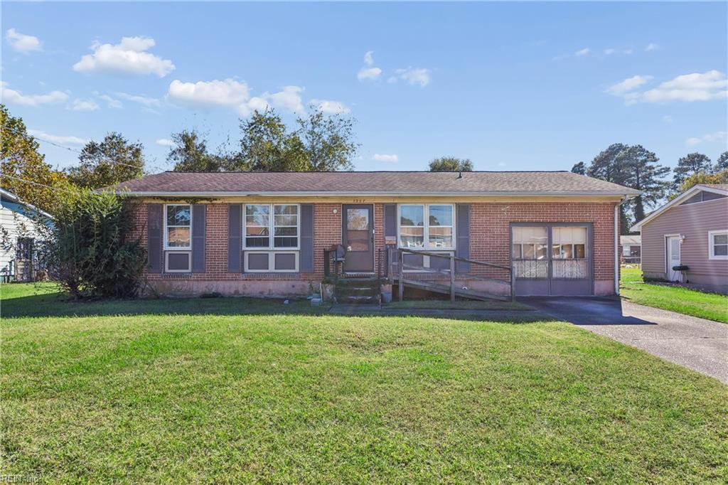 Photo of 1207 Coltrane Drive, Portsmouth, VA 23701 (MLS # 10658734)