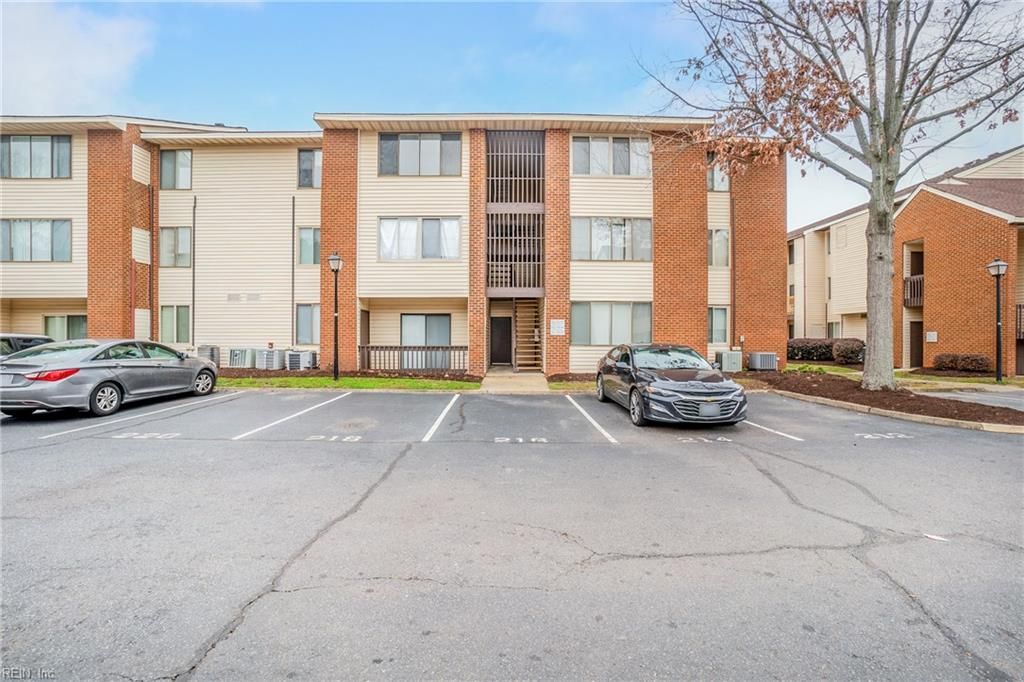 Photo of 220 Pacific Drive #2, Hampton, VA 23666 (MLS # 10617451)