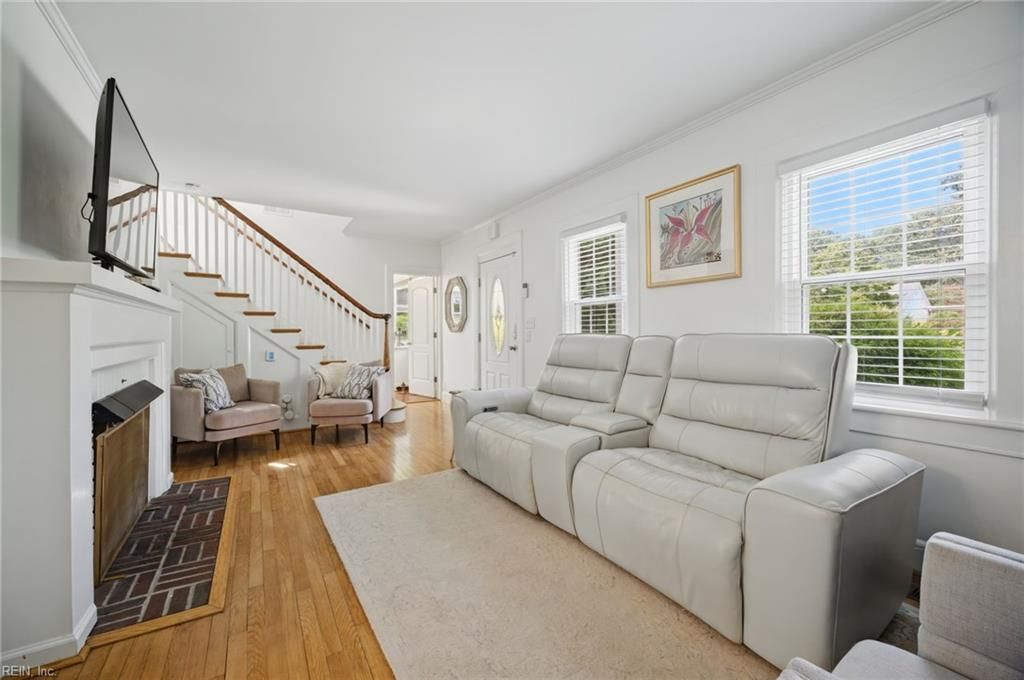Photo of 231 S Blake Road, Norfolk, VA 23505 (MLS # 10643727)