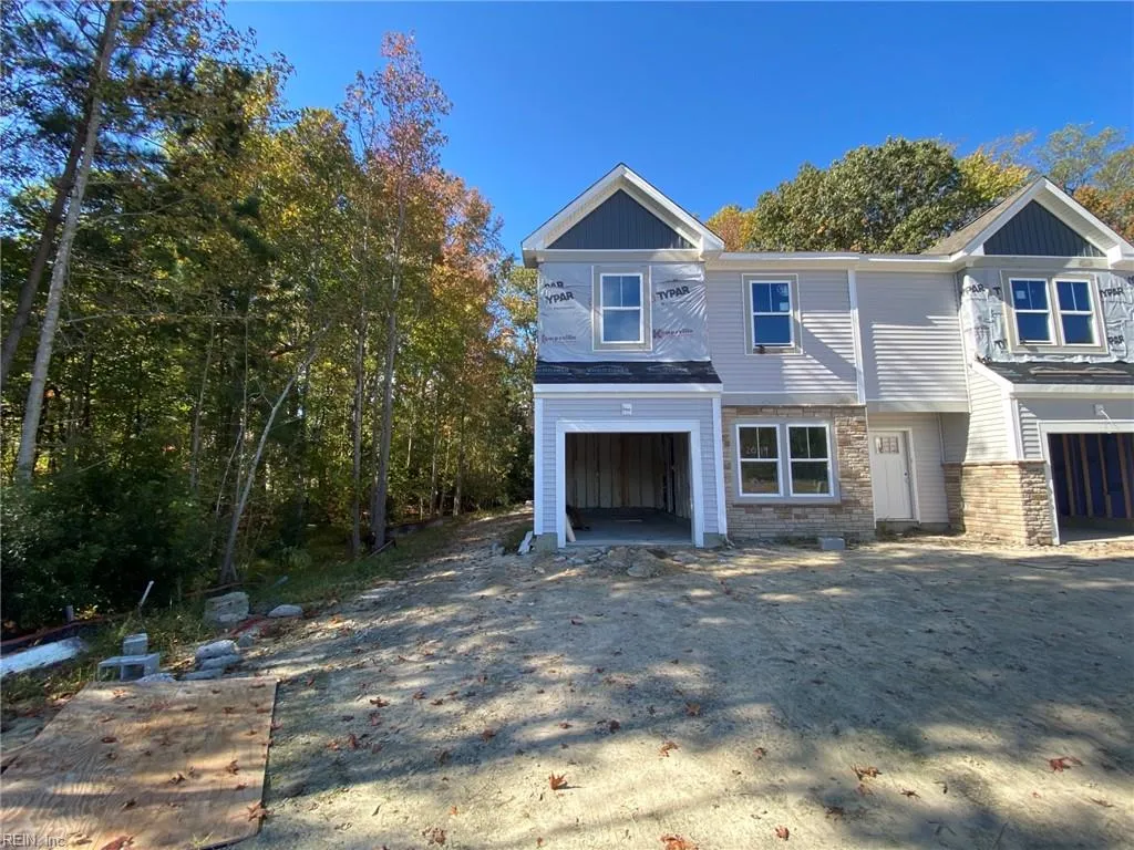 Suffolk, Virginia 23435, United States, 3 Bedrooms Bedrooms, ,3 BathroomsBathrooms,Residential,Pending,81813