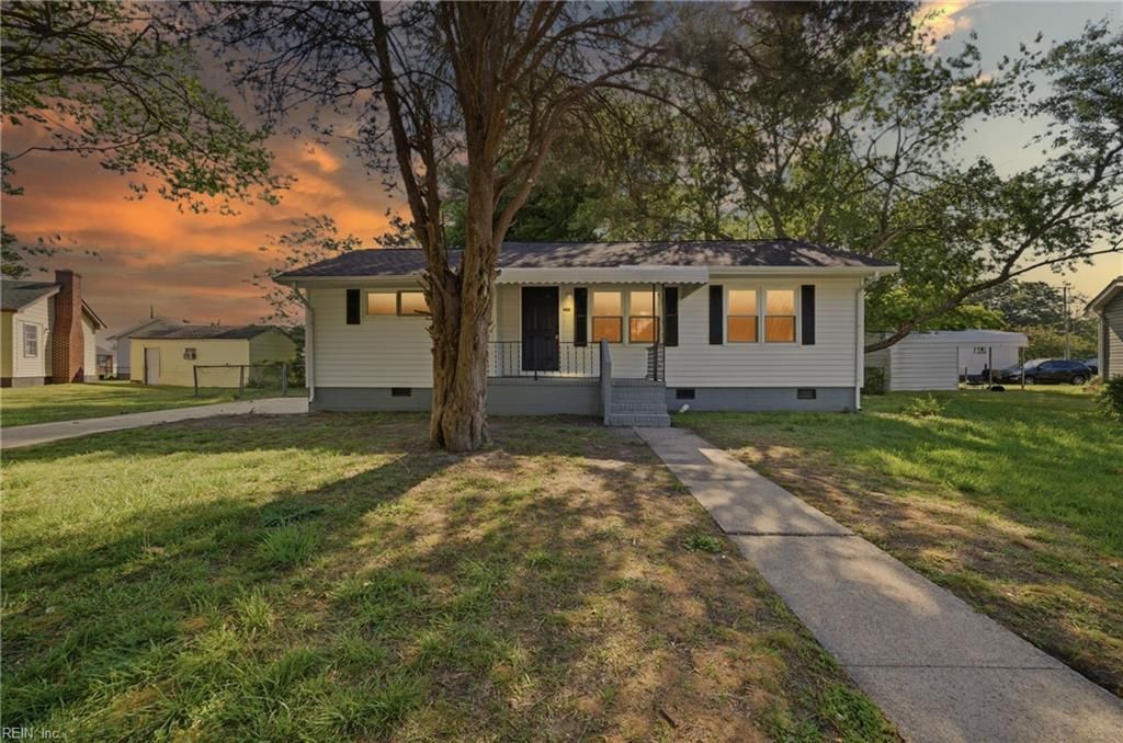 Photo of 403 Viking Street, Portsmouth, VA 23701 (MLS # 10630544)