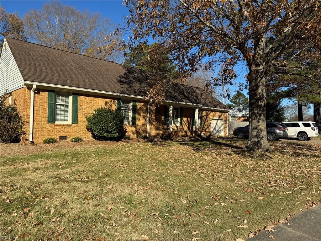Photo of 624 Luray Terrace, Chesapeake, VA 23322 (MLS # 10611627)