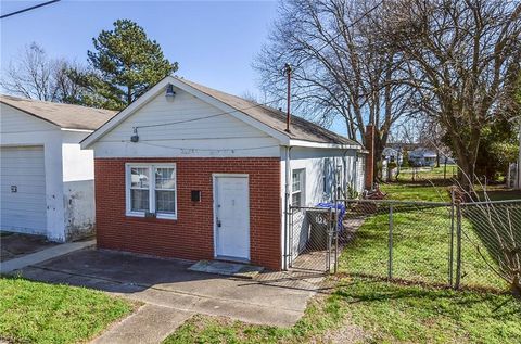 Photo of 1126 44th Street, Newport News, VA 23607 (MLS # 10633599)