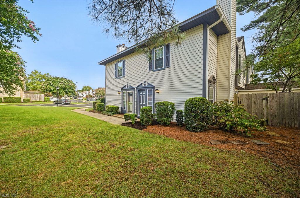 Photo of 726 Oleander Circle, Virginia Beach, VA 23464 (MLS # 10649870)