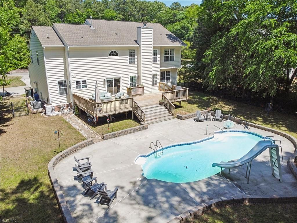 Photo of 1107 Dare Drive, Yorktown, VA 23692 (MLS # 10633389)