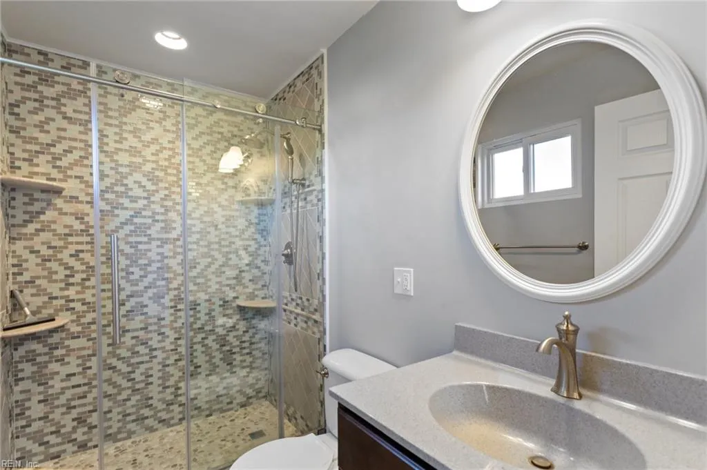 Suffolk, Virginia 23434, United States, 3 Bedrooms Bedrooms, ,2 BathroomsBathrooms,Residential,Pending,28189