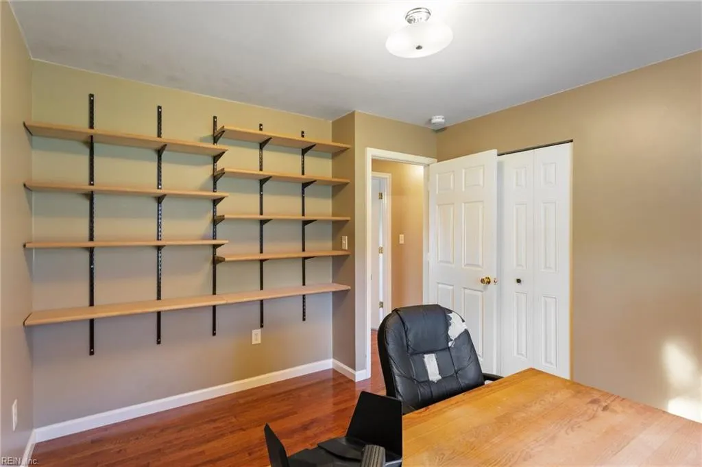 Suffolk, Virginia 23434, United States, 3 Bedrooms Bedrooms, ,2 BathroomsBathrooms,Residential,Pending,28189