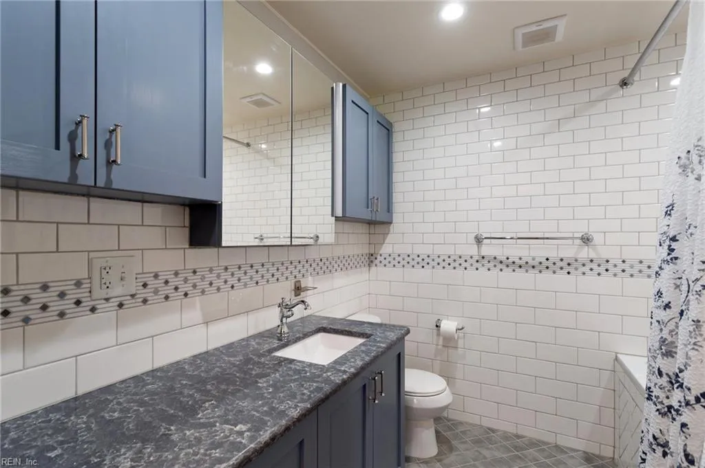 Suffolk, Virginia 23434, United States, 3 Bedrooms Bedrooms, ,2 BathroomsBathrooms,Residential,Pending,28189