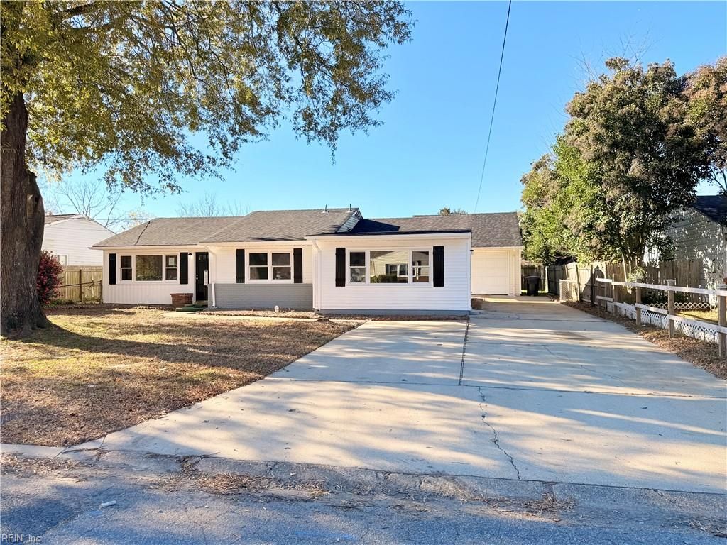 Photo of 637 Cunningham Road, Virginia Beach, VA 23462 (MLS # 10620401)