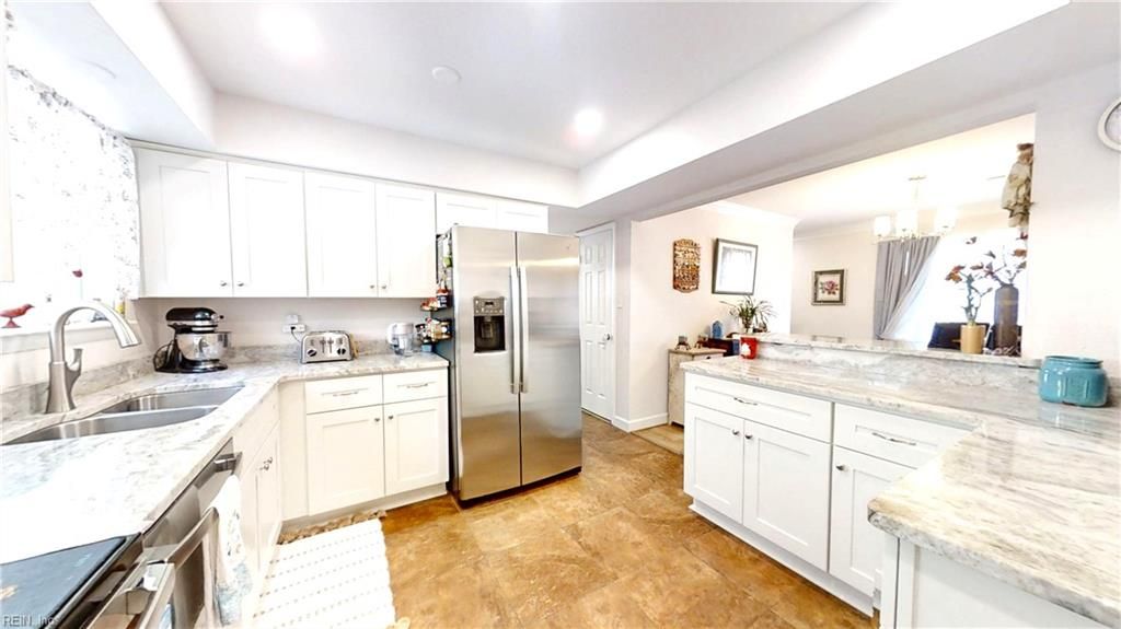 Photo of 6 El Paso Court, Hampton, VA 23663 (MLS # 10625836)